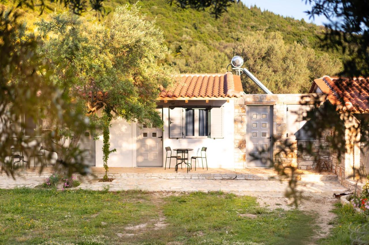 Janakis Garden Livadi Beach Himare Fshat Exterior photo